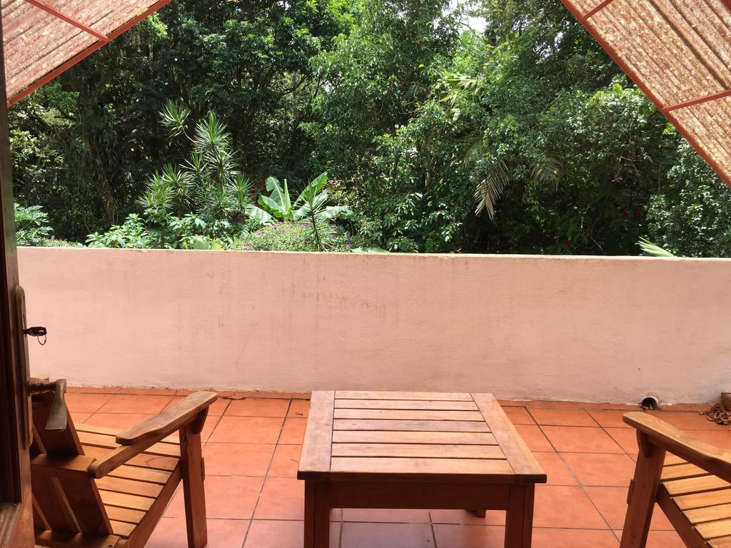 Chalet Nicholas Bed & Breakfast Nuevo Arenal Extérieur photo